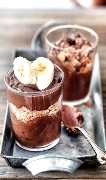 Banana & Chocolate Mousse With Cinnamon Biscuits Crumble