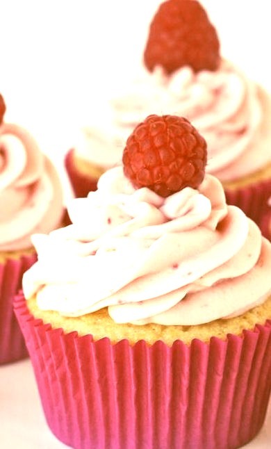 Recipe: Raspberry Vanilla Cupcakes