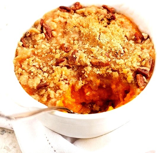 Roasted butternut squash with crunchy pecan topping